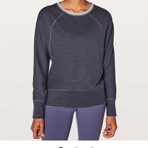 Lululemon Time Out Crew Reversible Sweatshirt Dark/Light Blue Size 6